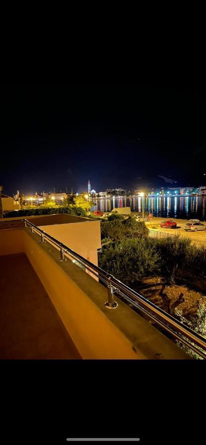 Apartments Kapetanovi Dvori Trogir Luaran gambar
